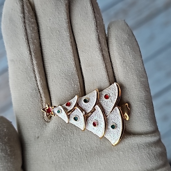 VINTAGE Glitter Christmas Tree Brooch - Picture 12 of 13